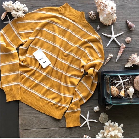 🌴🌼RVCA- ARMED SWEATER🌼🌴 - Picture 7 of 8